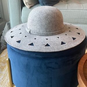 Never Worn Anthropologie Renee’s Accessories NYC Grey Brimmed Hat